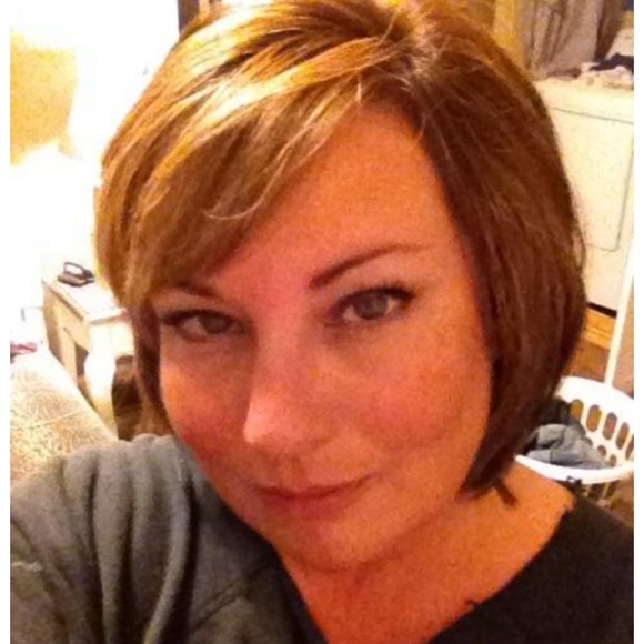 Meet your Posher, Jennifee - Picture 1 of 1